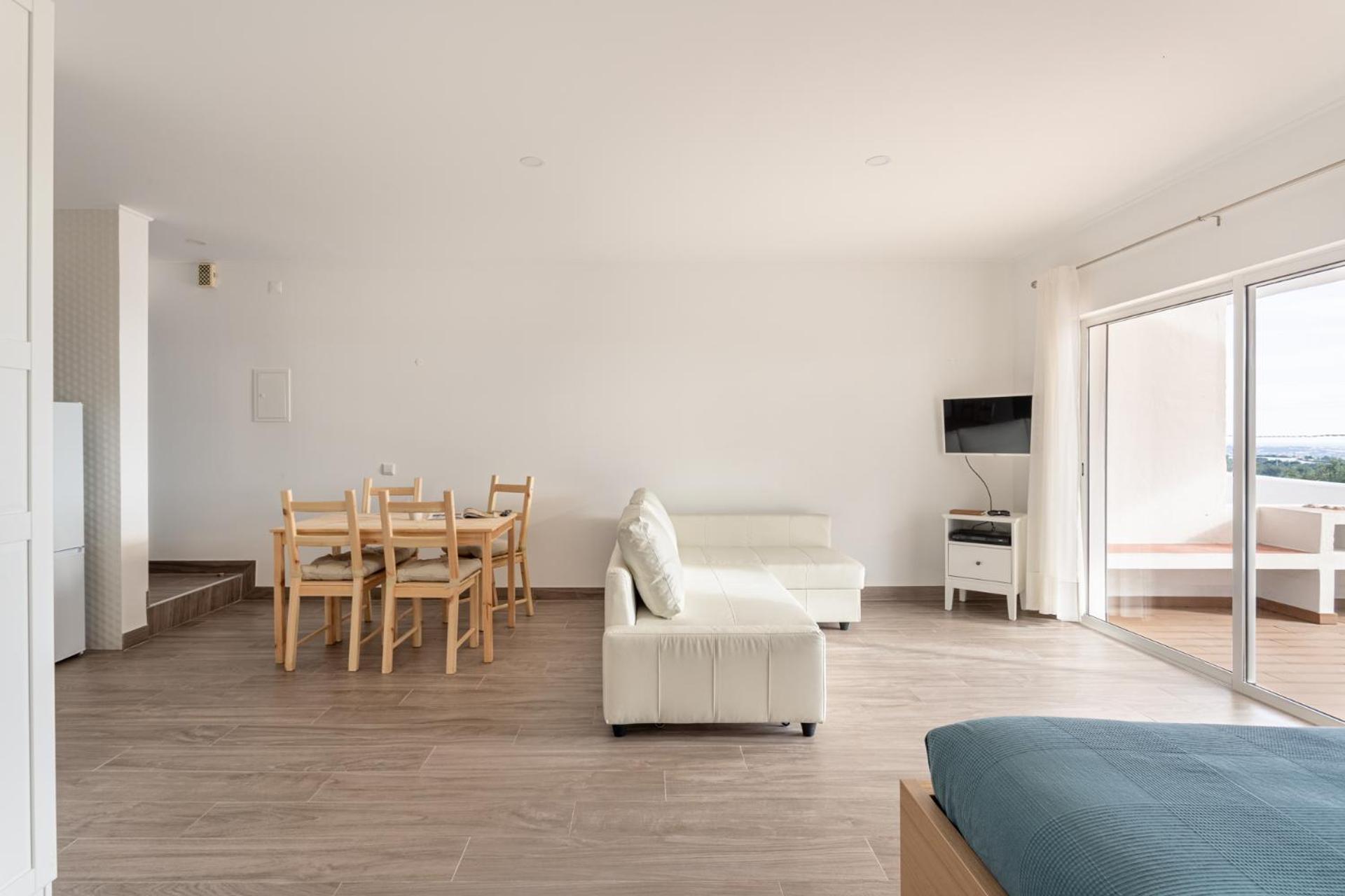 Estudio 24 Em Santa Barbara De Nexe - Faro Colmeal  Εξωτερικό φωτογραφία
